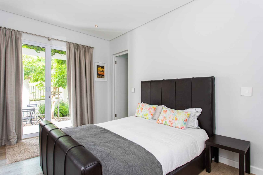 To Let 4 Bedroom Property for Rent in Val De Vie Estate Western Cape